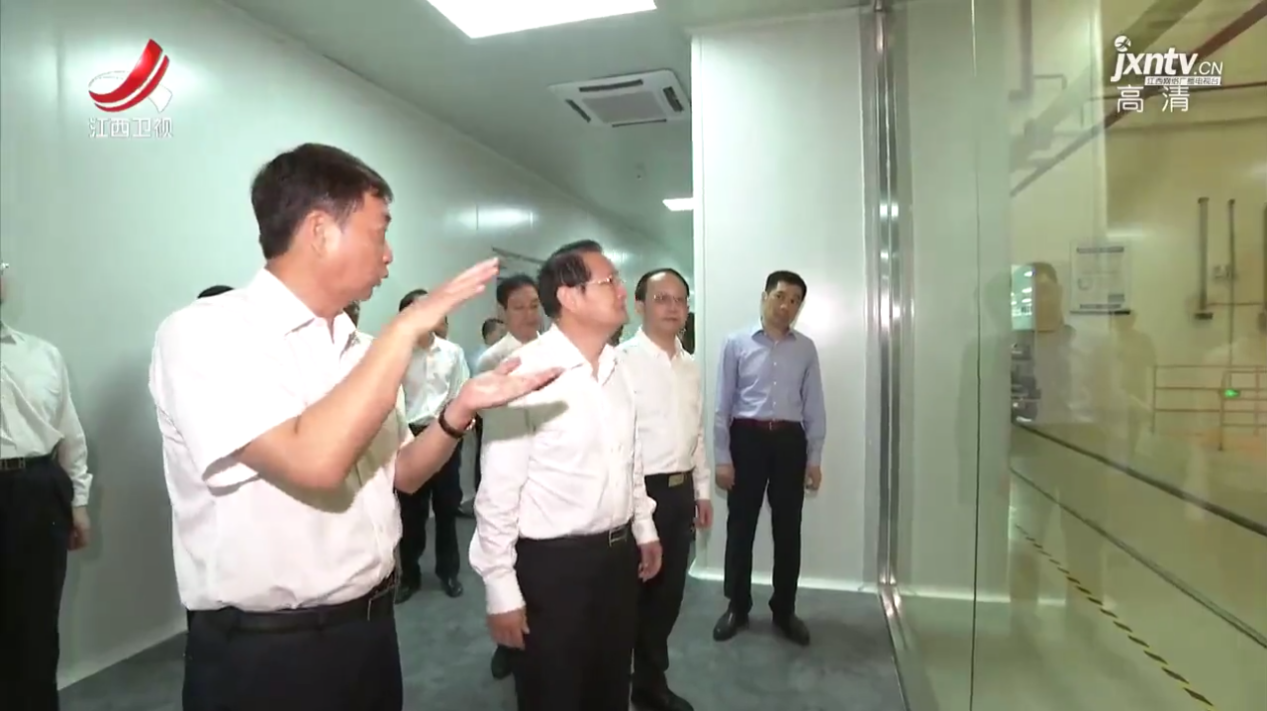 江西省省长易炼红走访天辰平台新材(图2)
